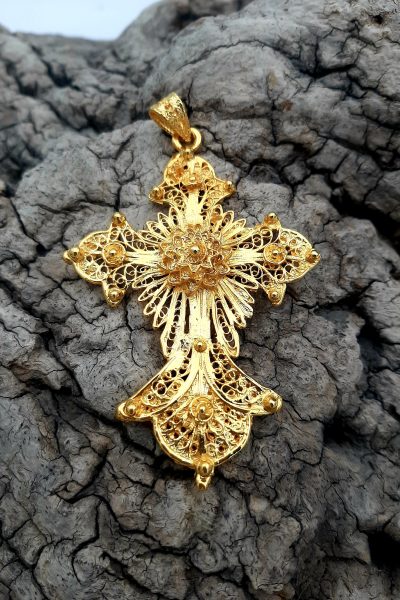 Colgante Cruz Rayo tembladera baño de Oro