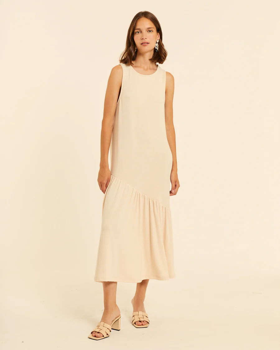 Vestido beige largo volante Pepaloves - Imagen 4