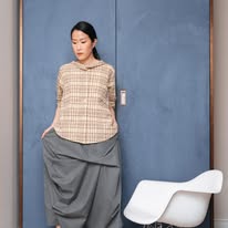 Pantalón gris con pliegues camello Wendy Trendy - Imagen 3