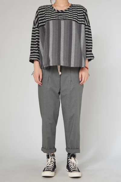 Pantalón Wendy Trendy de pinzas gris